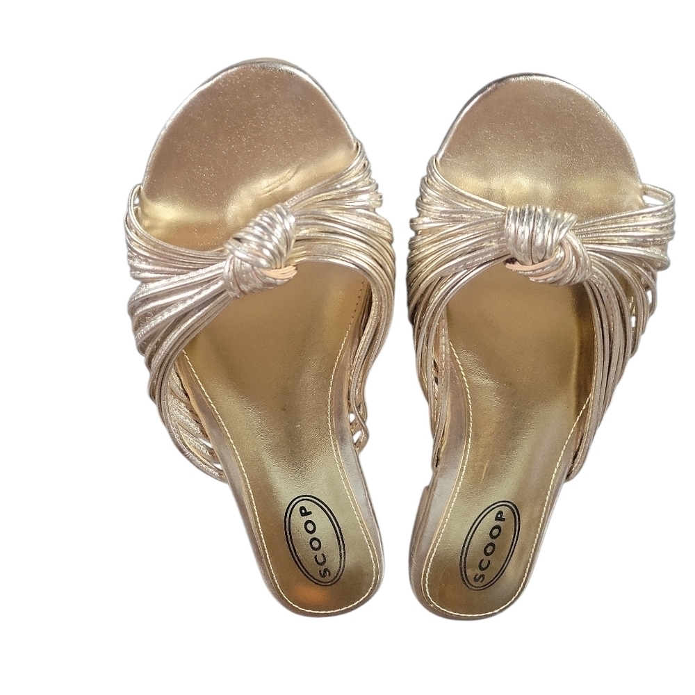 Scoop Women's Braided Strappy Knot Gold Slide Slip-On Sandals 8 - Picture 4 of 7